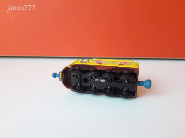 Eredeti Chuggington Pályaudvar Frostini fagylaltos mozdony fém vonat ! 10cm