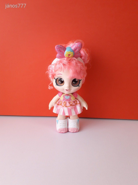 Eredeti Moose KINDI KIDS baba 27 cm-es nagy játékbaba EXTRA !!