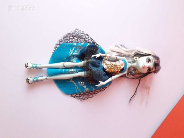 Eredeti Mattel Monster High baba 13 Wishes Frankie Stein játékbaba figura ! EXTRA