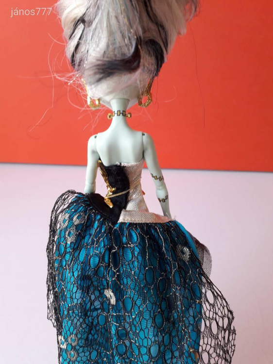 Eredeti Mattel Monster High baba 13 Wishes Frankie Stein játékbaba figura ! EXTRA