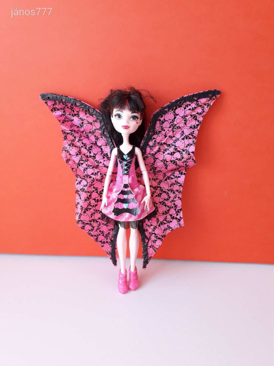 Eredeti Mattel Monster High baba Draculaura játékbaba figura - Ghoul to Bat Draculaura
