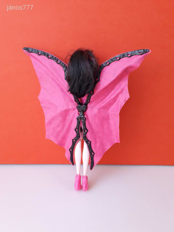 Eredeti Mattel Monster High baba Draculaura játékbaba figura - Ghoul to Bat Draculaura