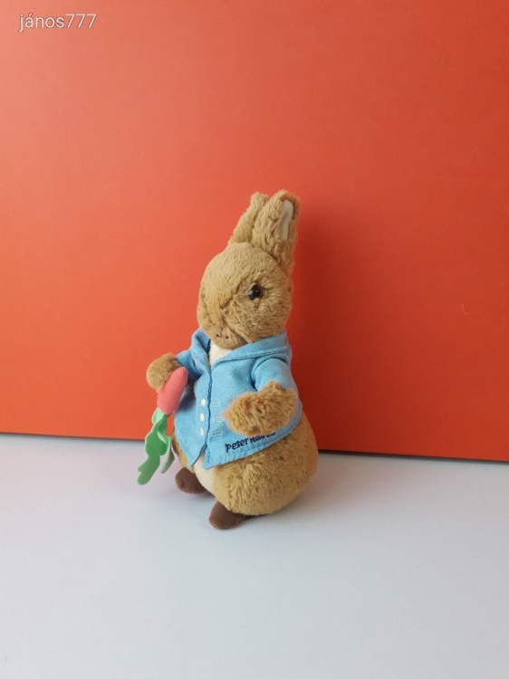 Eredeti Beatrix Potter Peter Rabbit Nyúl Péter mese szereplő plüss kabala 22 cm-es figura EXTRA