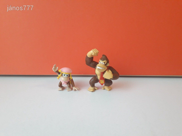 Eredeti Nintendo Donkey Kong és Dixie Kong figura együtt !!!