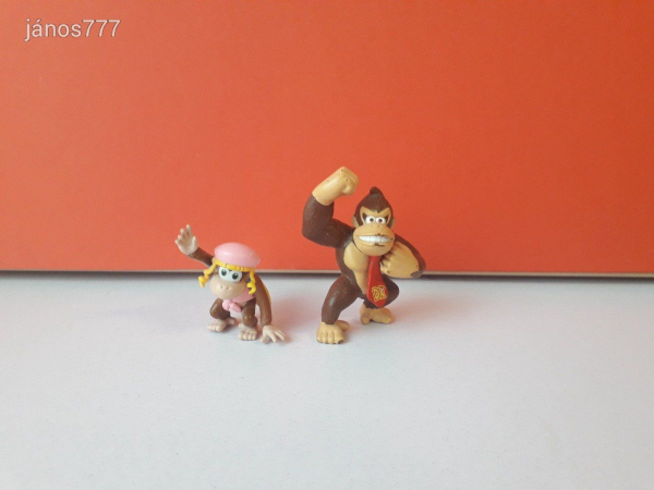 Eredeti Nintendo Donkey Kong és Dixie Kong figura együtt !!!