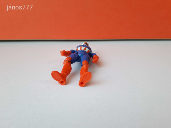 Eredeti Hasbro Marvel Amerika Kapitány akciófigura !! 10cm