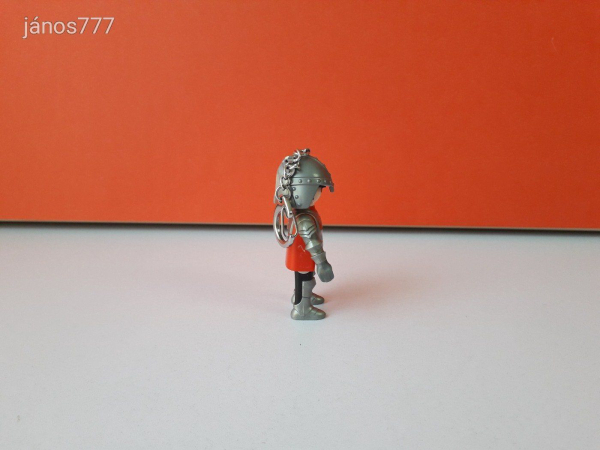 Eredeti Playmobil Sólyomlovag katona kulcstartó figura !! Playmobil 6616