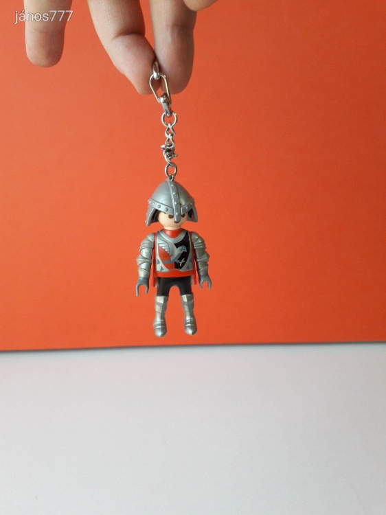 Eredeti Playmobil Sólyomlovag katona kulcstartó figura !! Playmobil 6616