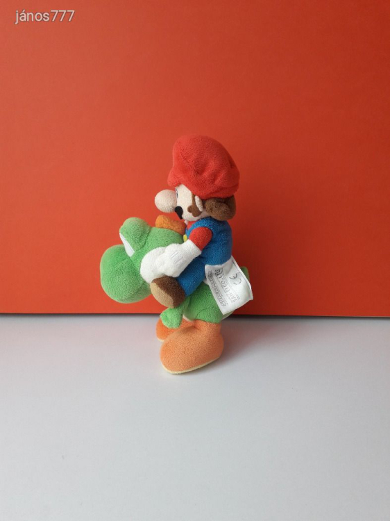 Eredeti Nintendo SUPER MARIO és YOSHI plüssfigura 22 cm-es plüss kabala figura EXTRA !!