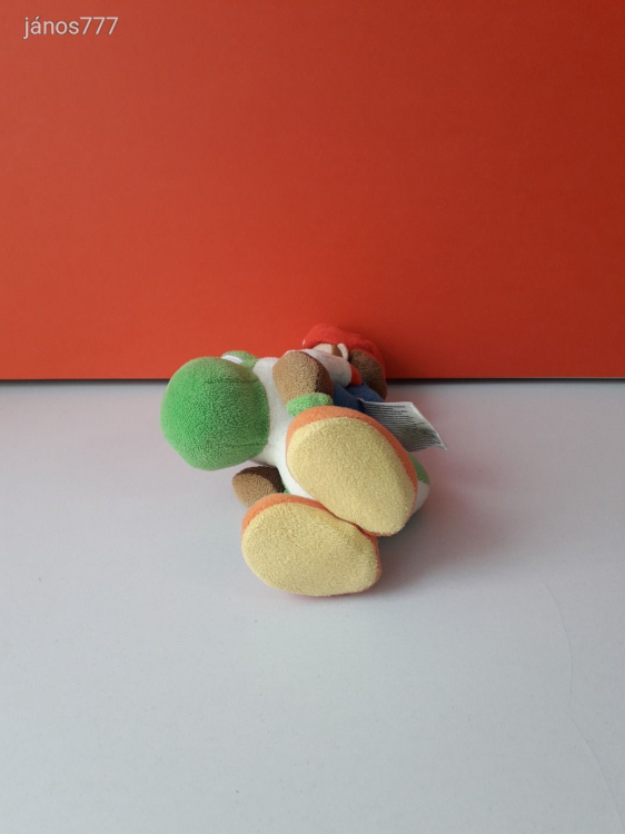 Eredeti Nintendo SUPER MARIO és YOSHI plüssfigura 22 cm-es plüss kabala figura EXTRA !!