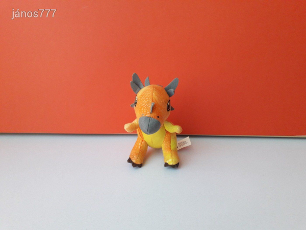 Eredeti Jurassic World dinoszaurusz 12 cm plüss dinó kabala figura ! EXTRA !!!