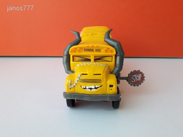 Eredeti Disney Verdák szereplő Villám barátja Miss Fritter Miss Repesz iskolabusz Crazy 8 !! 21cm