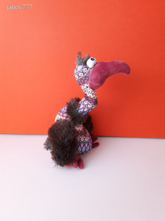 Eredeti Trixie Keselyű madár kabala figura 28 cm-es plüssfigura !