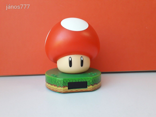 Eredeti Paladone Nintendo Super Mario Super Mushroom ébresztőóra, és éjjelifény !! 15cm