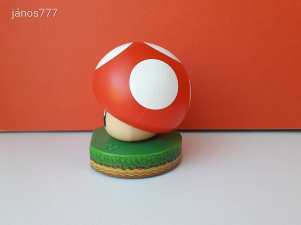 Eredeti Paladone Nintendo Super Mario Super Mushroom ébresztőóra, és éjjelifény !! 15cm
