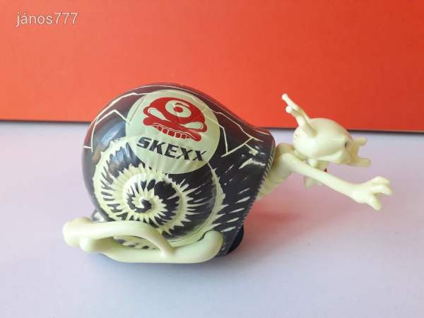 Eredeti Hasbro Turbo Snails Skexx Racing szellem csiga !! 14cm ! Turbó mese szereplő