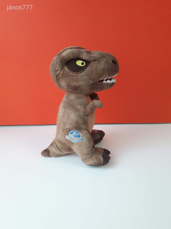 Universal Studios JURASSIC PARK Jurassic World T-REX dinó plüss dinoszaurusz kabala figura 27 cm
