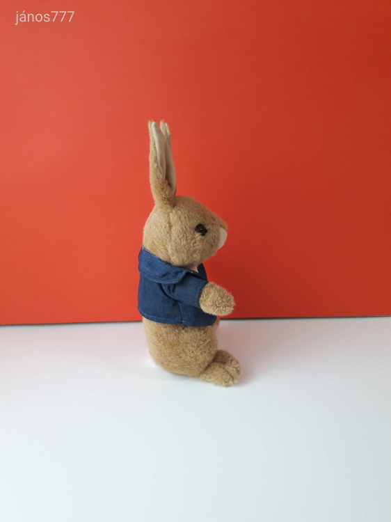 Eredeti Peter Rabbit Nyúl Péter mese szereplő plüss kabala 35 cm-es plüssfigura EXTRA
