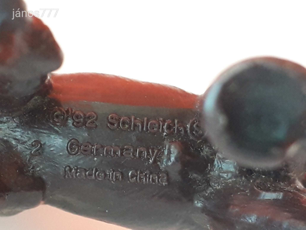 Eredeti Schleich csikó állatfigura !! 7x6,5cm ! 1992-es kiadás ! Schleich 13109