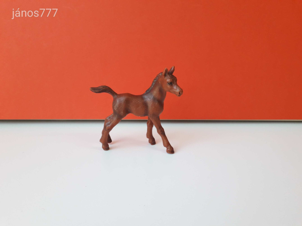 Eredeti Schleich csikó állatfigura !! 7,5x7,5cm ! 1995-ös kiadás ! Schleich 13115
