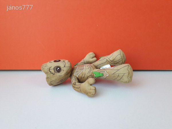 Eredeti Disney Marvel Avengers Bosszúállók Galaxis őrzői Baby Groot plüss kabala figura 21 cm EXTRA