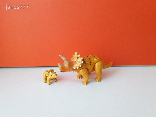 Eredeti Playmobil Triceratops dinoszaurusz + kicsi állatfigura !!