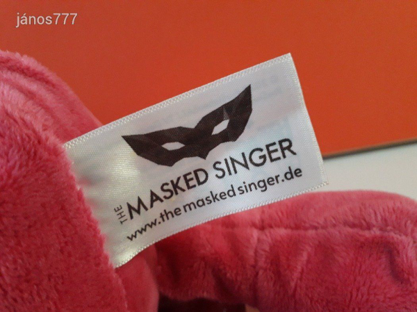 Eredeti THE MASKED SINGER - AZ ÁLARCOS ÉNEKES SZÖRNY plüss kabala figura 38 cm KÜLÖNLEGESSÉG EXTRA