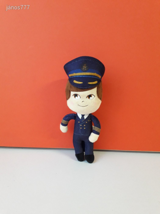Eredeti Dubai PILÓTA kabala figura !! 19 cm-es rongybaba !! EXTRA !!