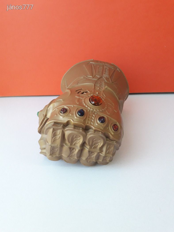 Eredeti Hasbro Avengers Bosszúállók THANOS hatalom kesztyűje !! EXTRA !! 25cm ! hang-fény