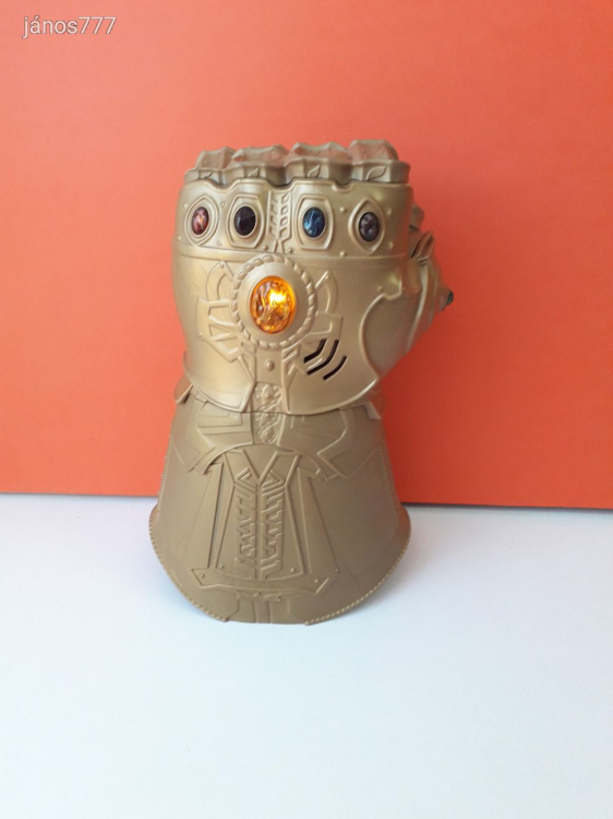 Eredeti Hasbro Avengers Bosszúállók THANOS hatalom kesztyűje !! EXTRA !! 25cm ! hang-fény