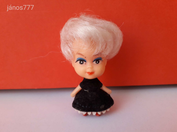 Eredeti Hong Kong baba vintage retro kabala figura 6 cm-es lány mini baba ! EXTRA !