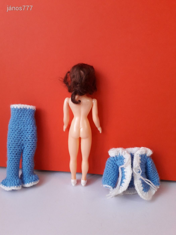 Baba vintage retro kabala figura 20 cm-es pislogó lány játékbaba EXTRA