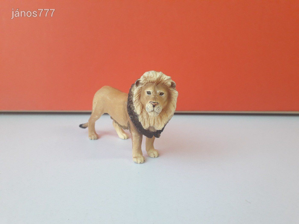 Eredeti Schleich oroszlán állatfigura ! 10,5x7cm ! 2017-es kiadás !