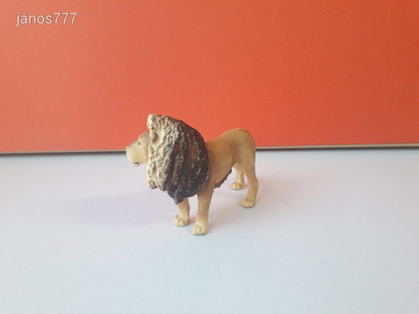 Eredeti Schleich oroszlán állatfigura ! 10,5x7cm ! 2017-es kiadás !