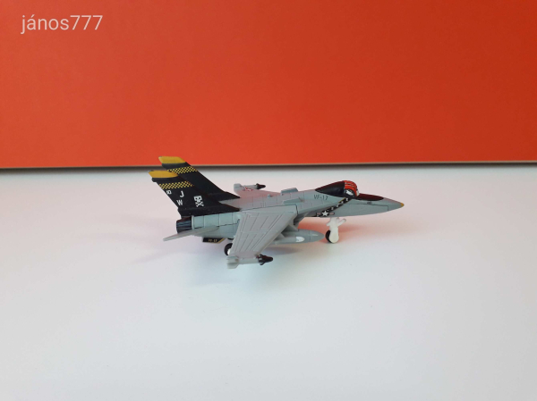 Eredeti Mattel Disney Planes Repcsik Echo vadászgép fém repülő !! 12cm