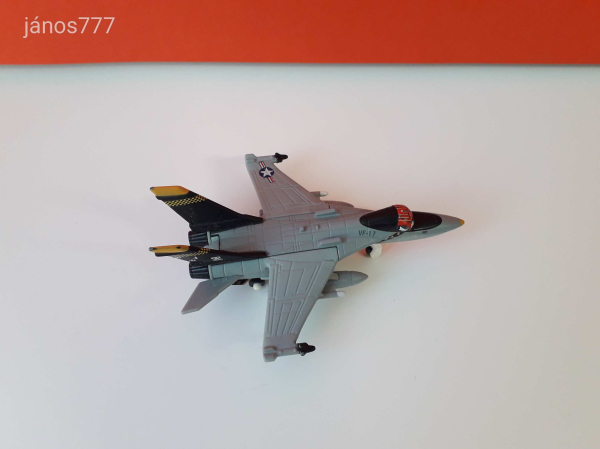 Eredeti Mattel Disney Planes Repcsik Echo vadászgép fém repülő !! 12cm