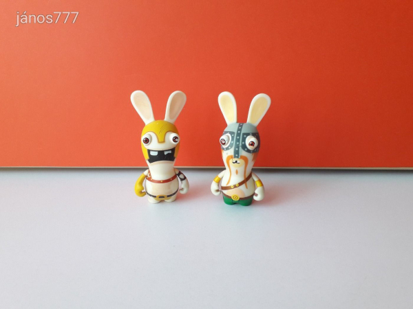 Erededi Ubisoft Raving Rabbids nyulacskák !! 2db együtt !! 7cm