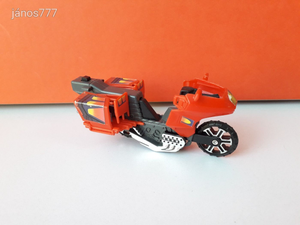 Eredeti Kenner 1986 M.A.S.K. Vampire motor és Floyd Malloy akciófigura !