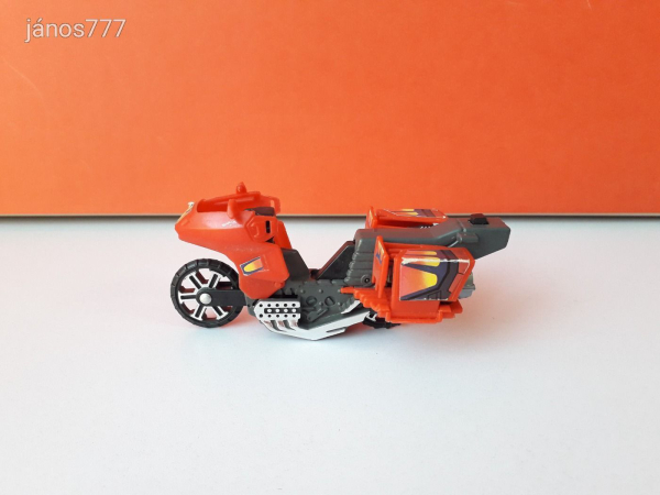 Eredeti Kenner 1986 M.A.S.K. Vampire motor és Floyd Malloy akciófigura !