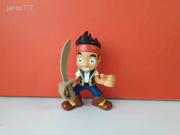 Eredeti Mattel Disney Jake és Sohaország kalózai mese szereplő Jake a kalóz mesefigura !! 23cm