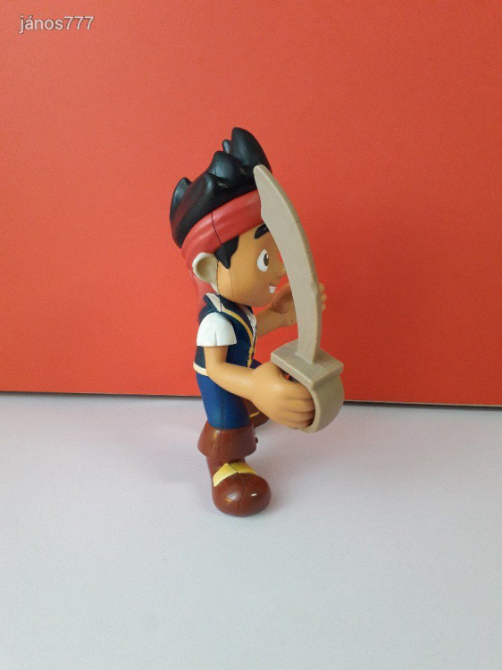 Eredeti Mattel Disney Jake és Sohaország kalózai mese szereplő Jake a kalóz mesefigura !! 23cm