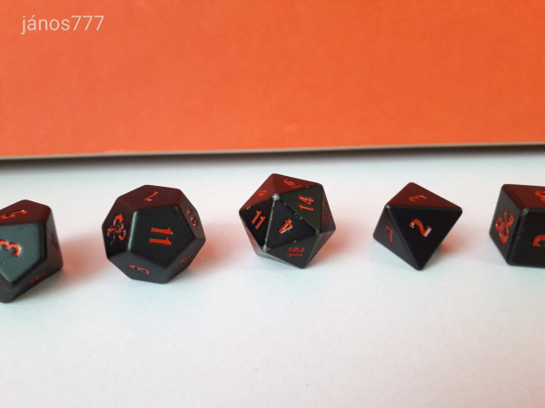 Eredeti Ultra PRO 2019 Dungeons & Dragons játék kocka készlet !!