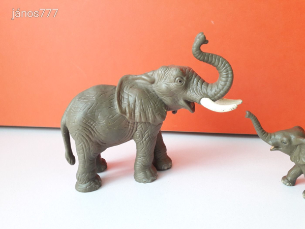 Eredeti Schleich Afrikai elefánt és bébi állatfgiura ! Schleich 14083 és 14039
