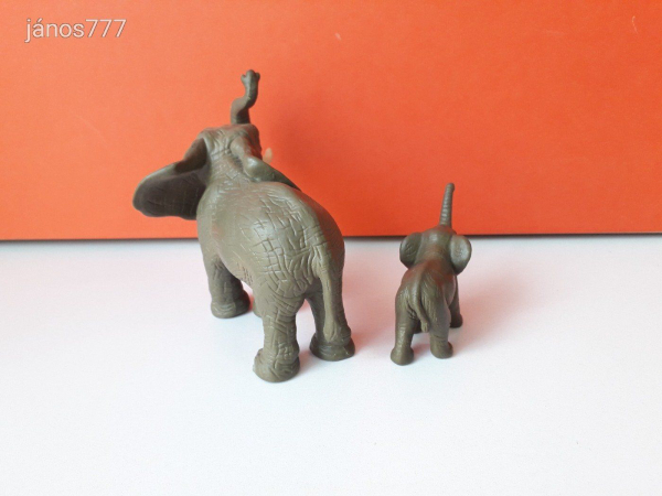 Eredeti Schleich Afrikai elefánt és bébi állatfgiura ! Schleich 14083 és 14039