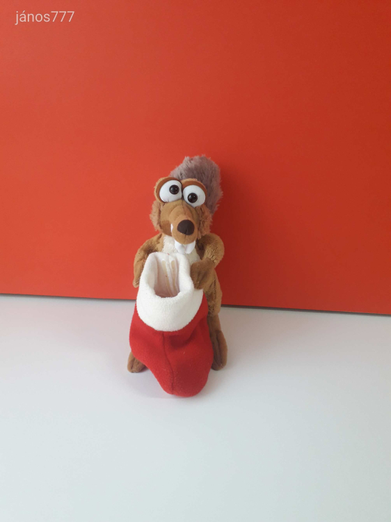 Eredeti ICE AGE Jégkorszak MOTKÁNY plüss ősmókus 20 cm-es kabala figura Télapó csizmával ! EXTRA