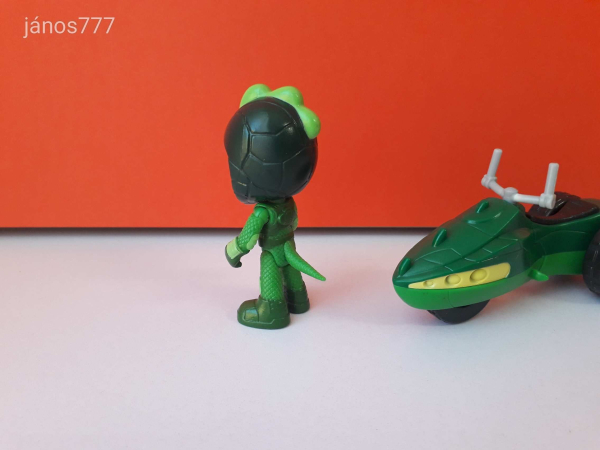 Eredeti Simba Just Play PJ Mask Pizsihősök Gekko figura járművel !!