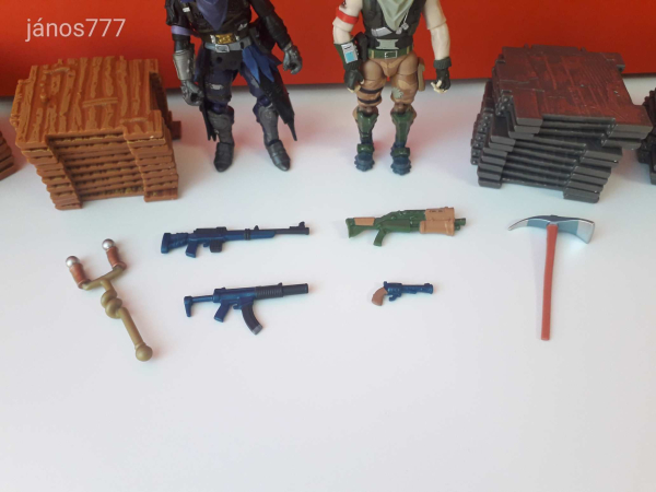 Eredeti Jazwares Epic Games FORTNITE Turbo Builder set 2db figurával és sok-sok kiegészítővel !!