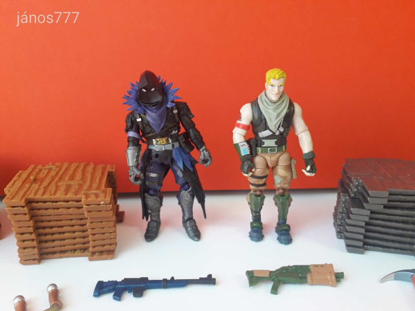 Eredeti Jazwares Epic Games FORTNITE Turbo Builder set 2db figurával és sok-sok kiegészítővel !!