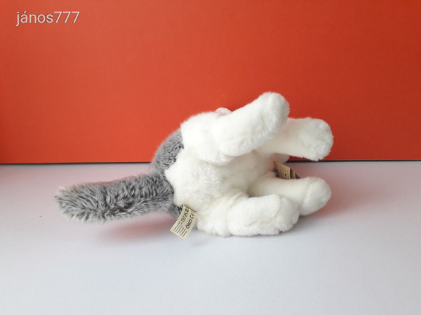 Eredeti WWF HUSKY kutya plüss 33 cm-es kutyus kabala figura !! EXTRA !! ÉLETHŰ !!