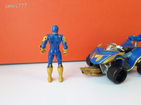 Eredeti Bandai 2005 Power Rangers Mystic Force Solar Tracker + akciófigura !!
